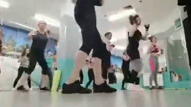 Yellow Sun-60 минут "чистого" фитнеса смотреть онлайн