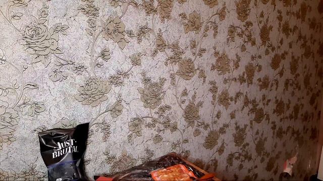 Шла я с работы, шла и пожрать нашла/что купила на пожрать/ смотреть онлайн