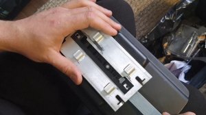 Разборка сдвижного подлокотника  Ниссан Кашкай j10