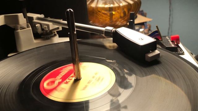 Boyd Bennett & his rockets - Banjo rock and roll. 1956. 78rpm смотреть онлайн