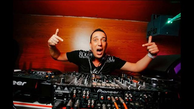 DJ Цветкоff - Танцпол@ Dynamite FM 27.08.04 смотреть онлайн