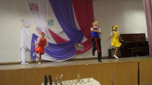 Кадриль смотреть онлайн