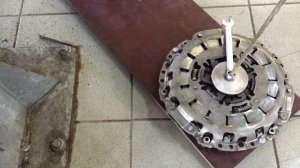 Перезарядка (взвод) ведущего диска сцепления бмв е46.