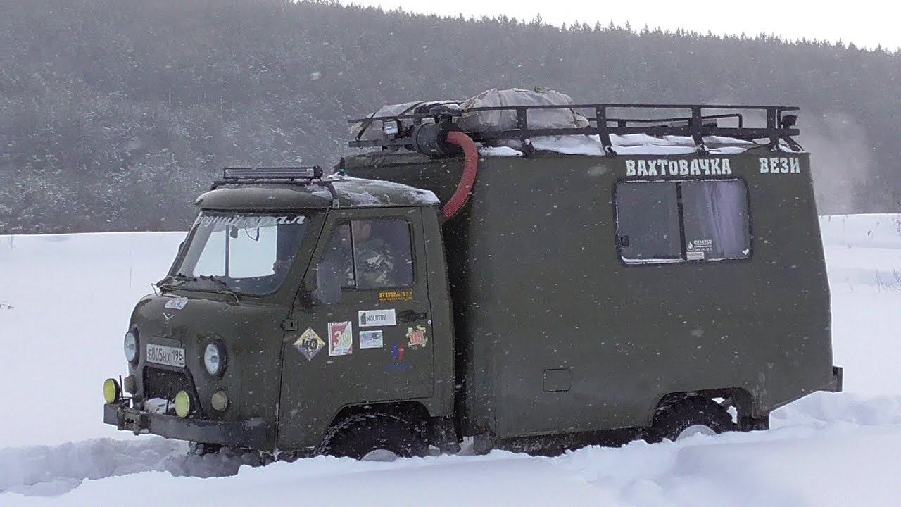 Вахтовачка вези. Беглый обзор автомобиля УАЗ 3303 Александра Снигирёва из Екатеринбурга. смотреть онлайн