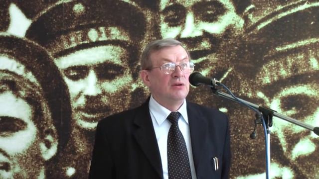 Изучение В. И. Лениным диалектического метода познания. А. С. Казённов. 22.04.2009. смотреть онлайн