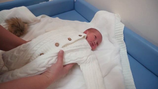 Выписка ребенка из роддома. Фото-Видеосъемка, Родильный дом № 1 г. Минска #выпискаизроддома смотреть онлайн