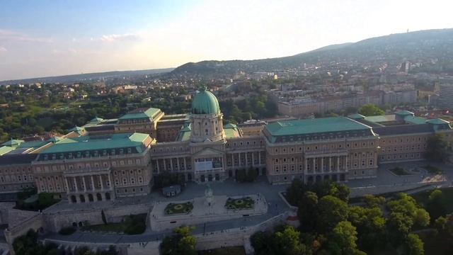 Hungary, Budapest bird's-eye view|Венгрия, Будапешт с высоты птичьего полёта смотреть онлайн