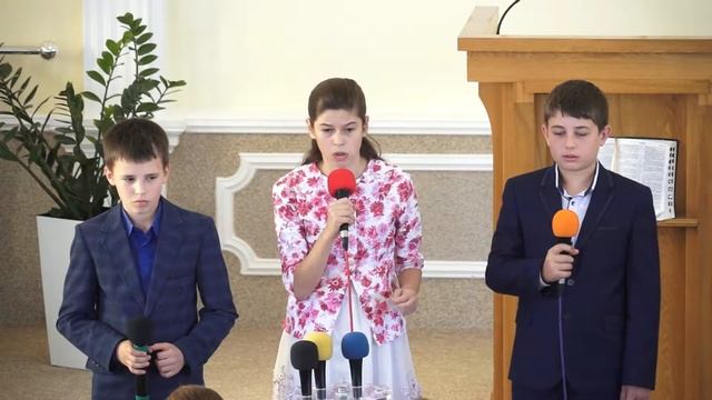 Стихотворенье - "Облетает в парках листья" (06.10.18СБ) смотреть онлайн