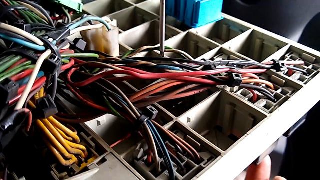 Rede Can vermelha, verde e amarela - Scania G 420 смотреть онлайн