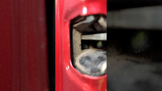 Как закрыть или открыть двери Лады Весты.mp4 смотреть онлайн