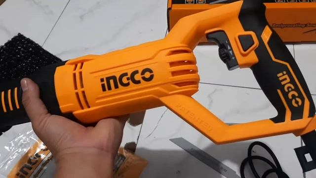 Reciprocuting Saw Ingco RS8008 Bisa Potong Kayu Maupun Besi смотреть онлайн