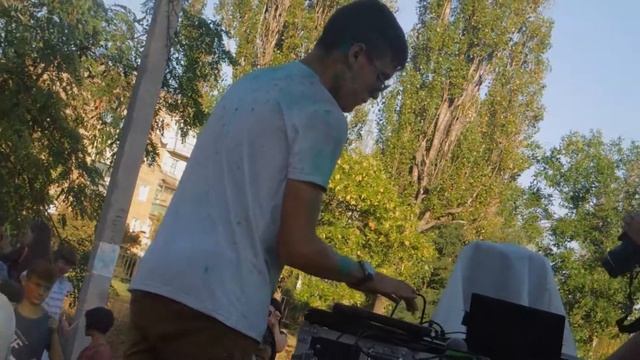 Торез фестиваль красок смотреть онлайн