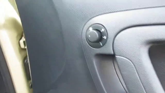 Skoda Roomster 1.6 TDi Cr 105 Scout - FY61JXM смотреть онлайн