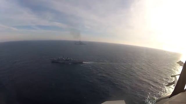 Адмирал Кузнецов и Петр Великий проходят Ла Манш смотреть онлайн