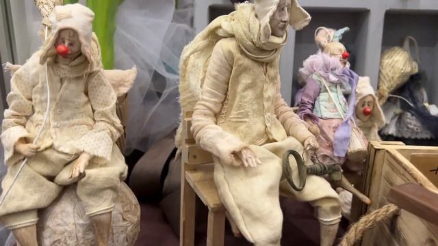 Doll EXPO. Ежегодная весенняя выставка кукол в Москве. Март 2023 год. #dolls #куклы #выставка Часть смотреть онлайн