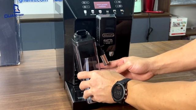Máy pha cà phê Delonghi ECAM46.860.B смотреть онлайн