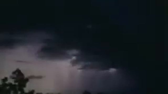 Молния смотреть онлайн