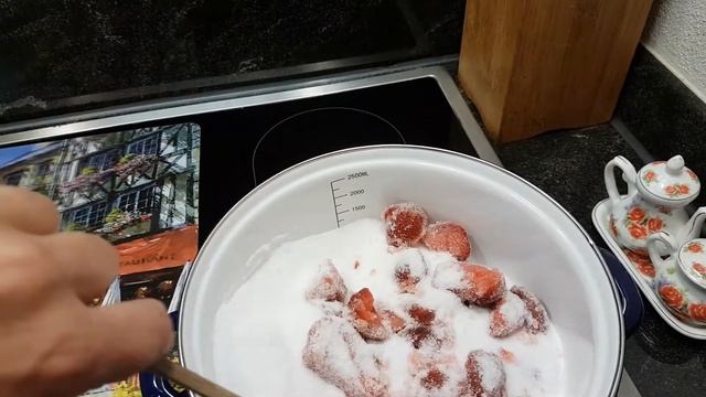 Идеальное варение из Клубники /Клубни4ное варенье по Русски/Alexa Bayer смотреть онлайн