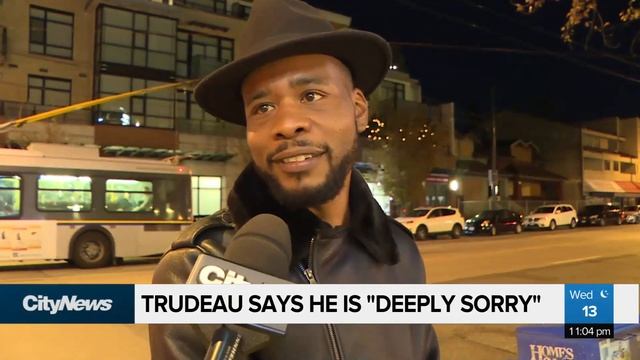 Locals react to Trudeau 'Brownface' photo смотреть онлайн