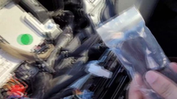 2016 Kia K900/Genesis G80 - Apple CarPlay/Android Auto