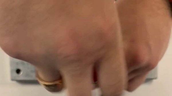 Снятие крышки замка Kale Kilit