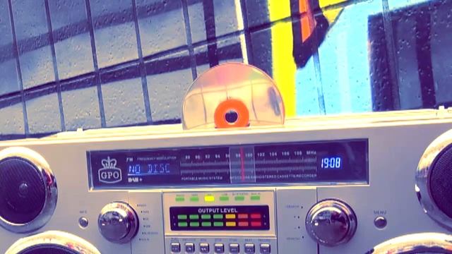 GPO Retro Brooklyn Portable Boombox - Bluetooth, DAB Radio, CD & Tape Player смотреть онлайн