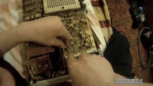 Как правильно снимать радиодетали и КМ с плат. смотреть онлайн
