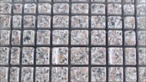 Врезка портрета на памятник из светло серого гранита