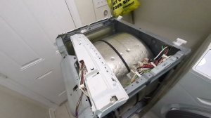 Как поменять ремень в сушильной машине не снимая бак (барабан)