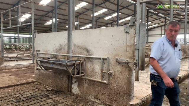 Cubicle dimensions, feed passage widths & head locking barriers with O’Donovan Engineering смотреть онлайн