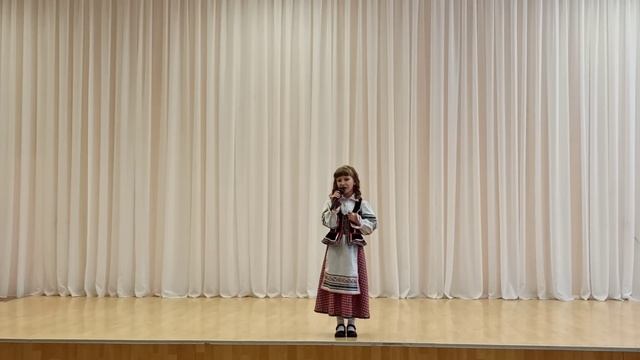 Сергиевич Анна, 7 лет, ДШИ №2 г. Минска, "Солнце над моей Беларусью" смотреть онлайн