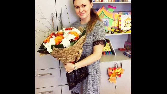 Поздравление любимых учителей МОАУ "СОШ 11" г. Оренбурга от юнармейского отряда "Беркут" смотреть онлайн