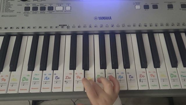 Динь-Дон на фортепиано (Динь-дон, динь-дон, В зоопарке ходит слон) смотреть онлайн