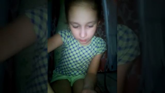 Как сделать легко и быстро браслет . Для девочек смотреть онлайн