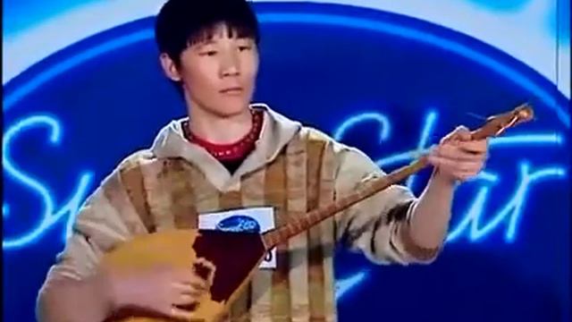 Казах на домбре. Фристайло