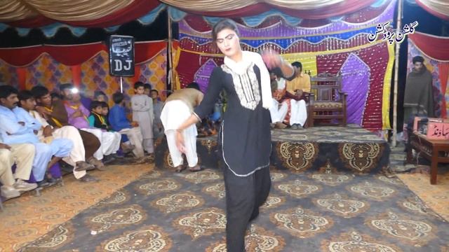 Dainty Rascal Dancing in Mermaid Princess Dress смотреть онлайн