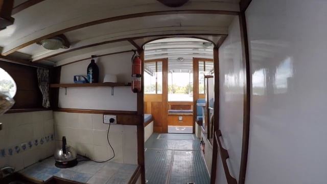 Griffin 34 classic gentleman's launch - Walkthrough смотреть онлайн
