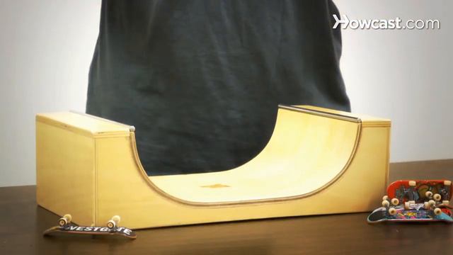 How To Transition Fingerboard On Ramp | Fingerboarding