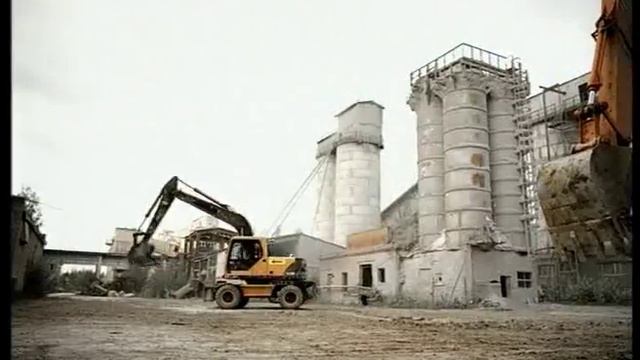 Сникерс - Экскаватор смотреть онлайн