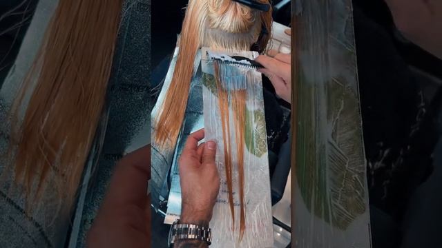 Выход из Черного цвета в Блонд смотреть онлайн