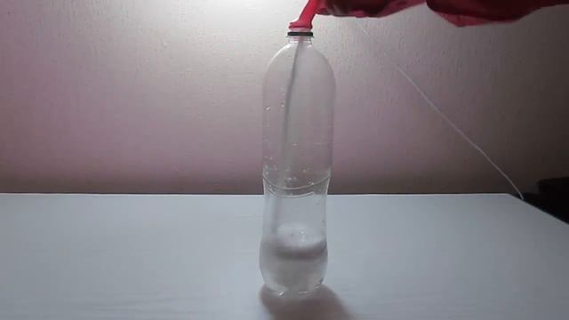 Надуваем воздушный шарик при помощи уксуса и соды (опыт) смотреть онлайн