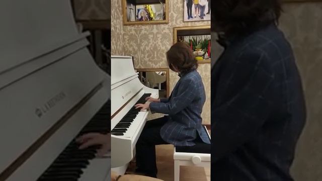 Вениамин Бальнер И.С Бах "Инвенция" смотреть онлайн