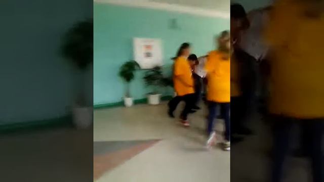 Школьный бал 190 шк:D Прост жгеет наш класс:DD(3) смотреть онлайн