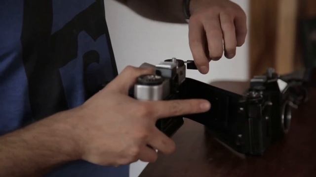 ¿Cómo rebobinar la película en las cámaras zenit? смотреть онлайн
