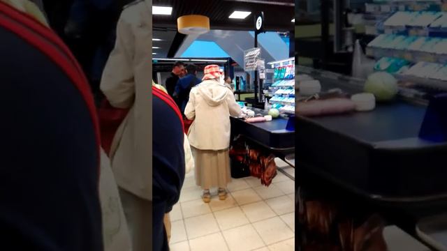Разгневанный клиент в MAXIMA. Жёстко! смотреть онлайн