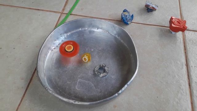 Infinity Nado Vs Todos Os Beyblade Bust