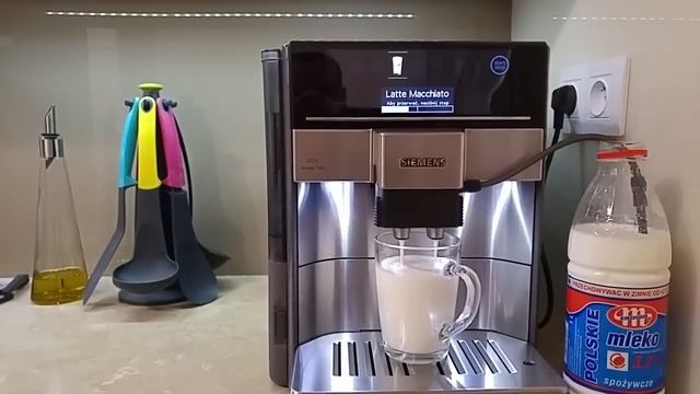 ekspres ciśnieniowy Siemens EQ.6 TE607203RW test latte macchiato Bosch TES60523RW смотреть онлайн