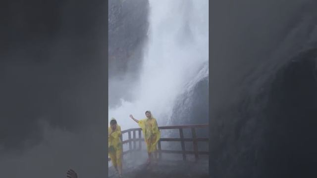 Niagara Falls. Водопад " Фата невесты " 2015 смотреть онлайн