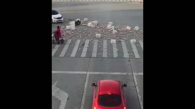Дом После Шторма Превратился В Лёд смотреть онлайн