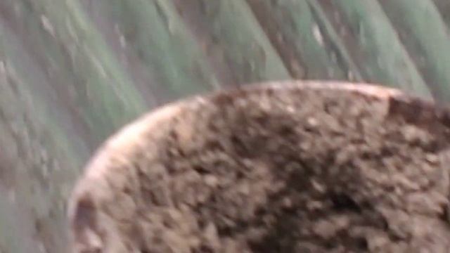 Дымоход из металлолома.Горел раз в год. Прошло 15 лет.Следы коррозии и нагара внутри трубы. Заужени смотреть онлайн